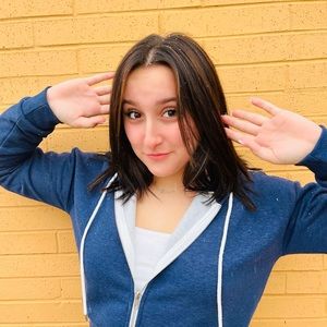 Meet your Posher, Ari